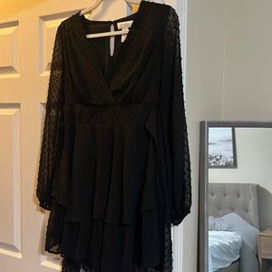 Jessica Simpson black dress